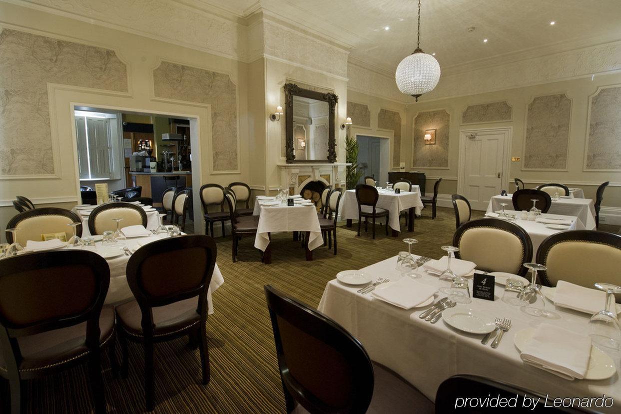 St Andrews Town Hotel 드로이트위치 외부 사진