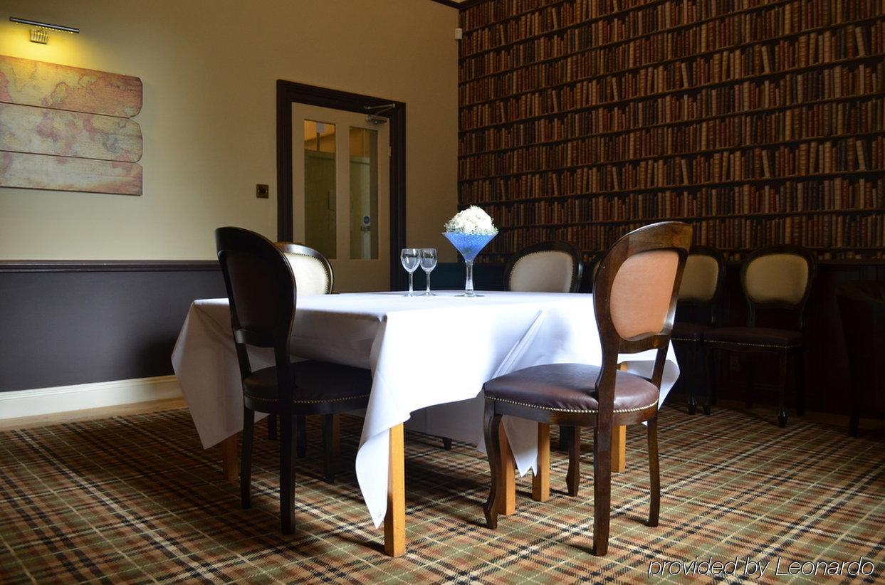 St Andrews Town Hotel 드로이트위치 외부 사진